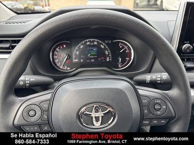 2025 Toyota RAV4 LE