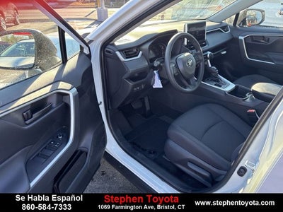 2025 Toyota RAV4 LE