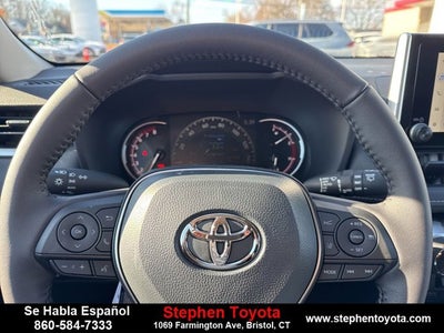2025 Toyota RAV4 XLE