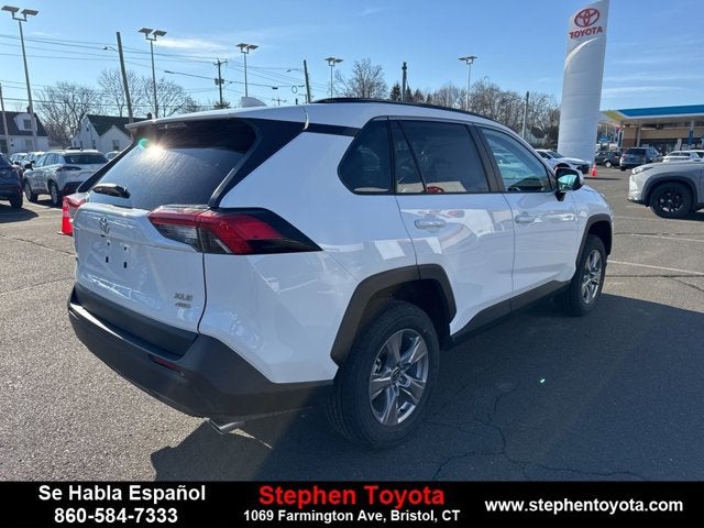2025 Toyota RAV4 XLE