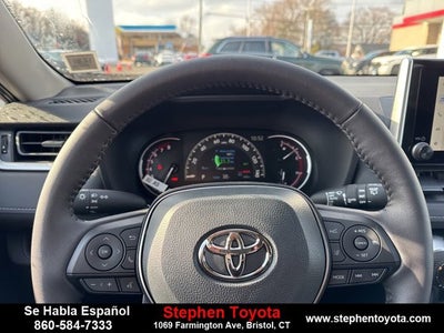 2025 Toyota RAV4 XLE