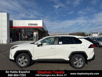 2025 Toyota RAV4 XLE
