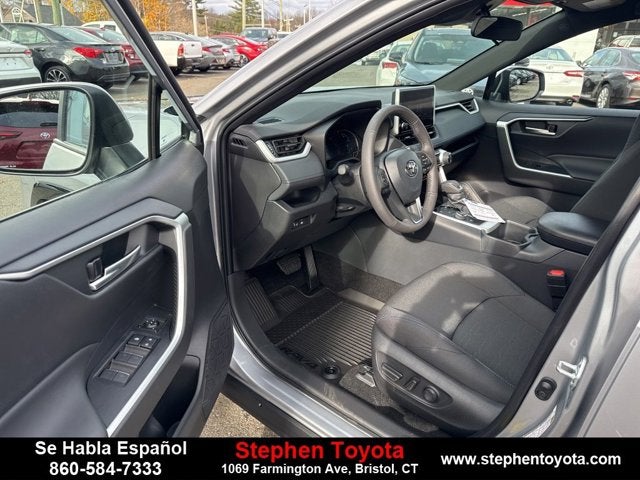 2025 Toyota RAV4 Hybrid SE