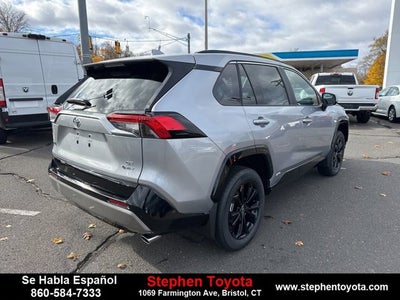 2025 Toyota RAV4 Hybrid SE