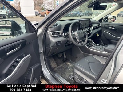 2026 Toyota Highlander Hybrid XLE