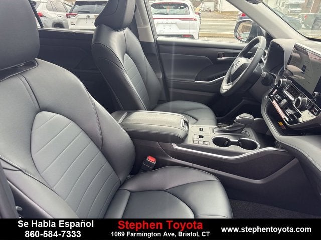 2026 Toyota Highlander Hybrid XLE