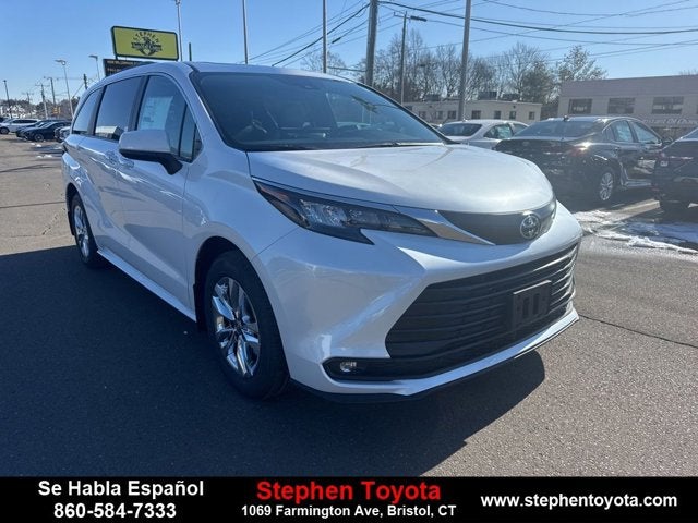 2026 Toyota Sienna XLE