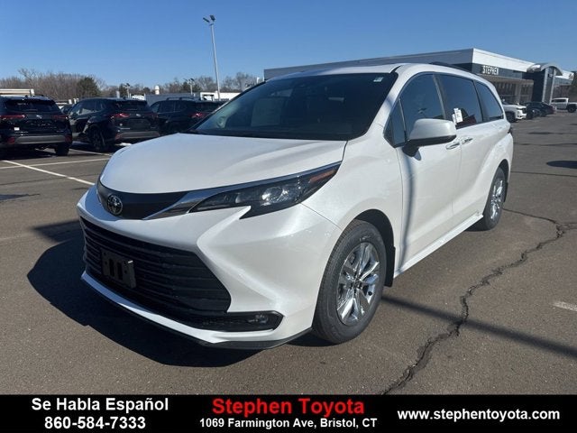 2026 Toyota Sienna XLE