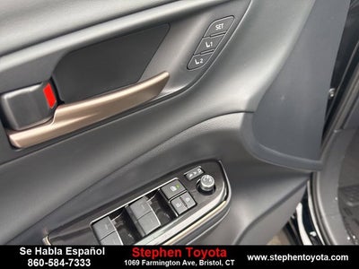 2025 Toyota Crown Signia XLE