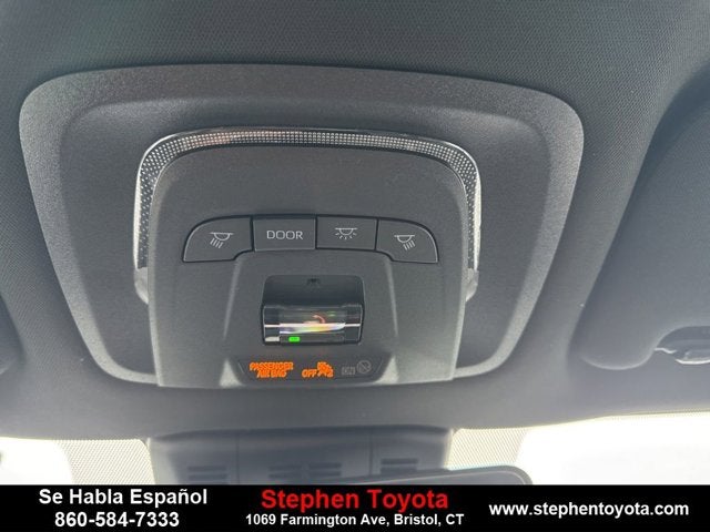 2025 Toyota Crown Signia XLE