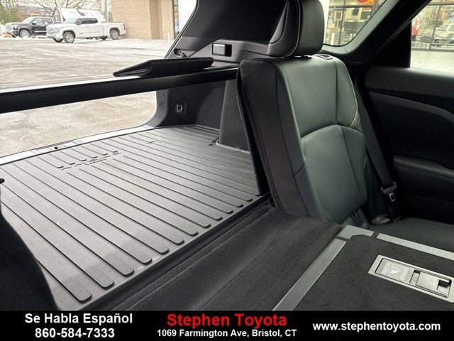 2025 Toyota Crown Signia XLE