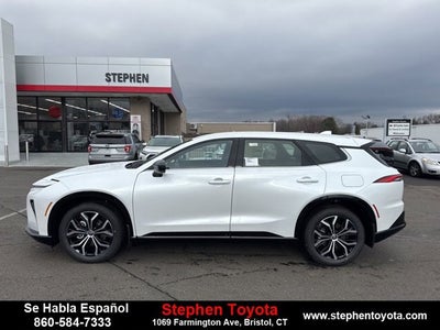 2025 Toyota Crown Signia XLE