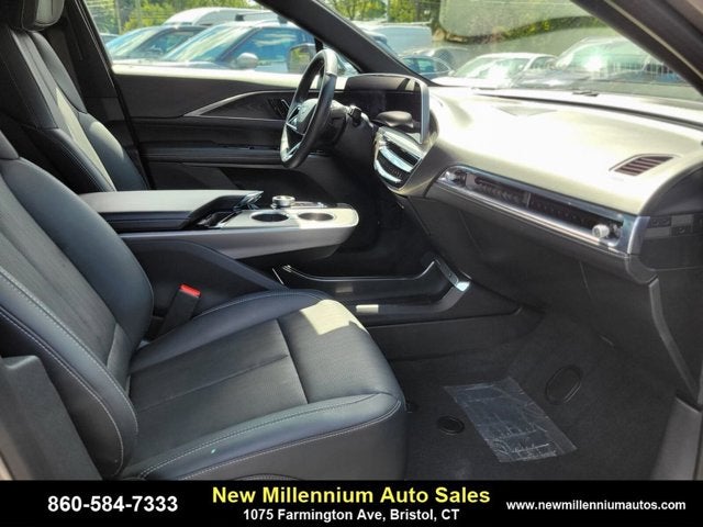 2024 Cadillac LYRIQ Luxury