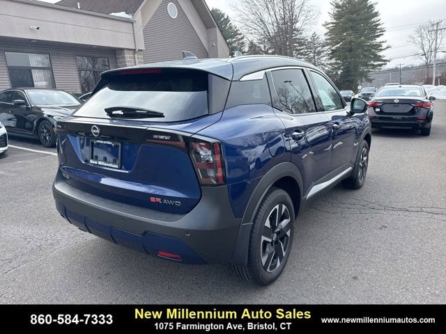 2025 Nissan Kicks SR