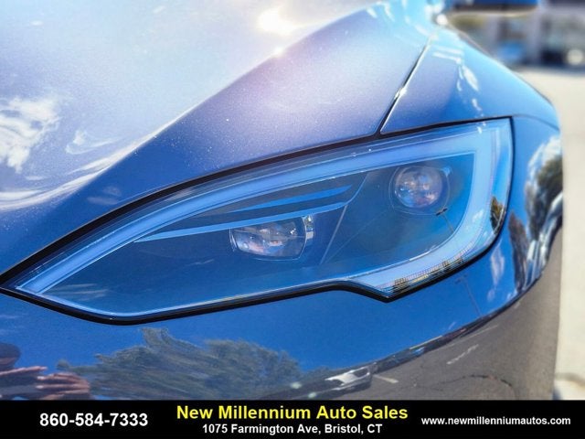 2022 Tesla Model S Base