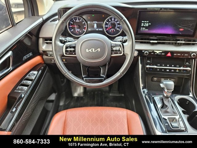 2022 Kia Carnival SX