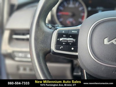 2022 Kia Carnival SX