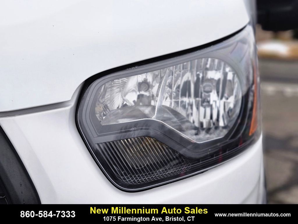 2022 Ford Transit Cutaway Base