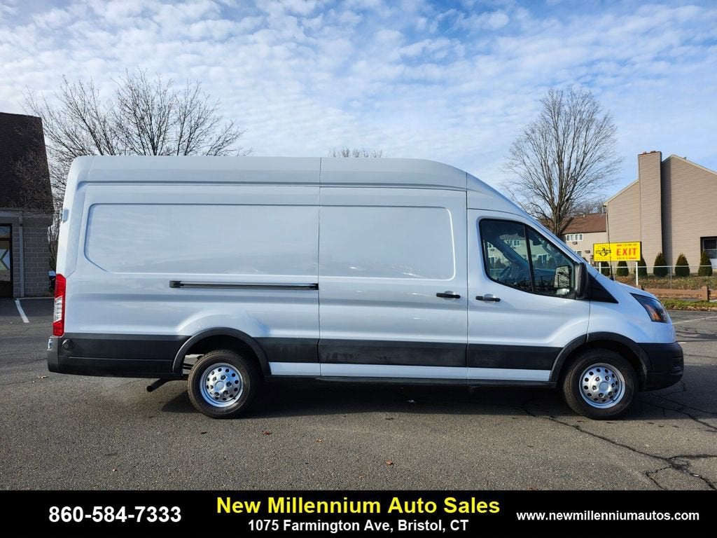 2024 Ford Transit Cargo Van Base