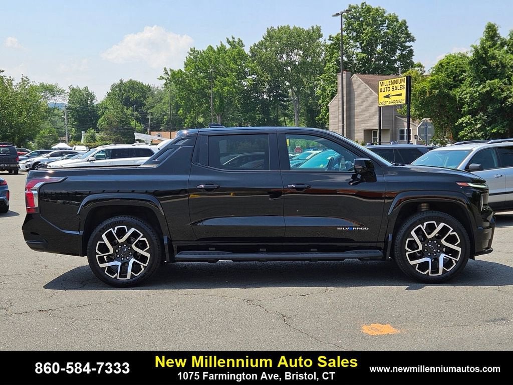 2024 Chevrolet Silverado EV RST