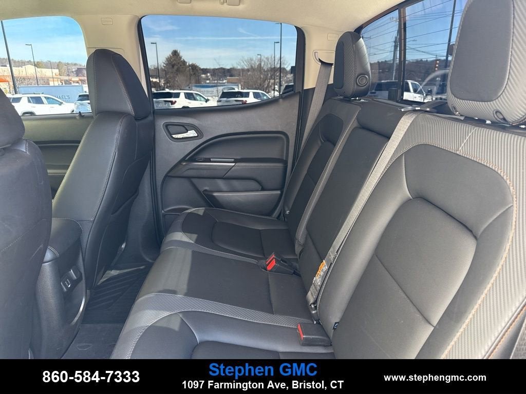 2022 GMC Canyon 4WD AT4 w/Leather