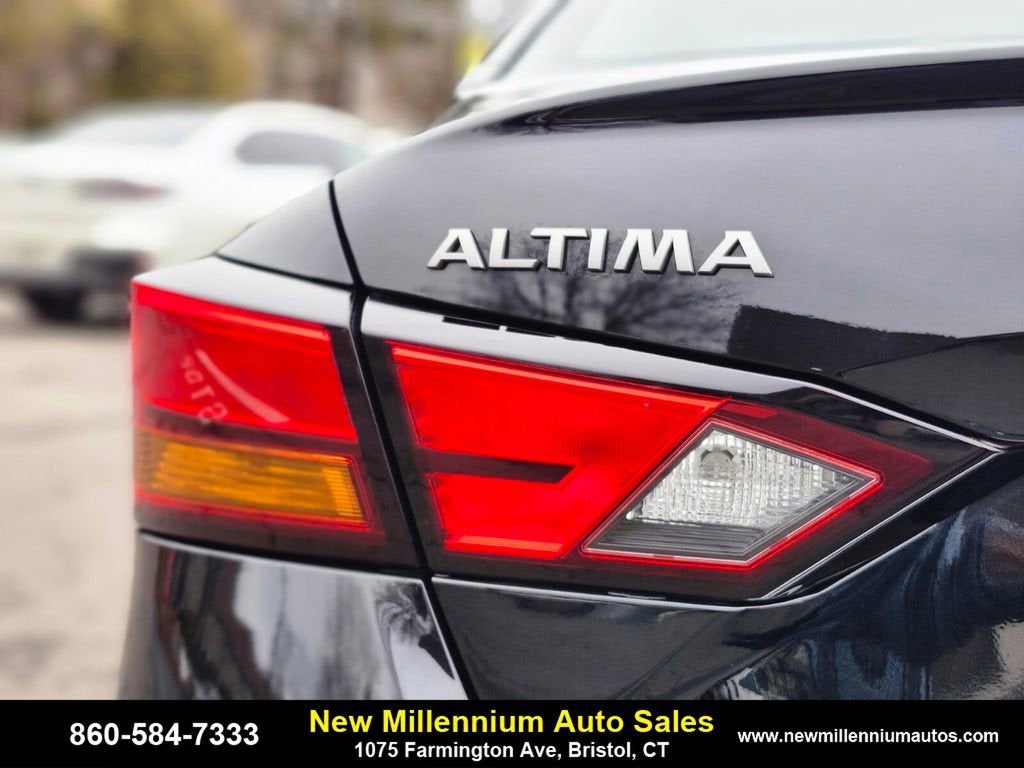 2023 Nissan Altima 2.5 SV