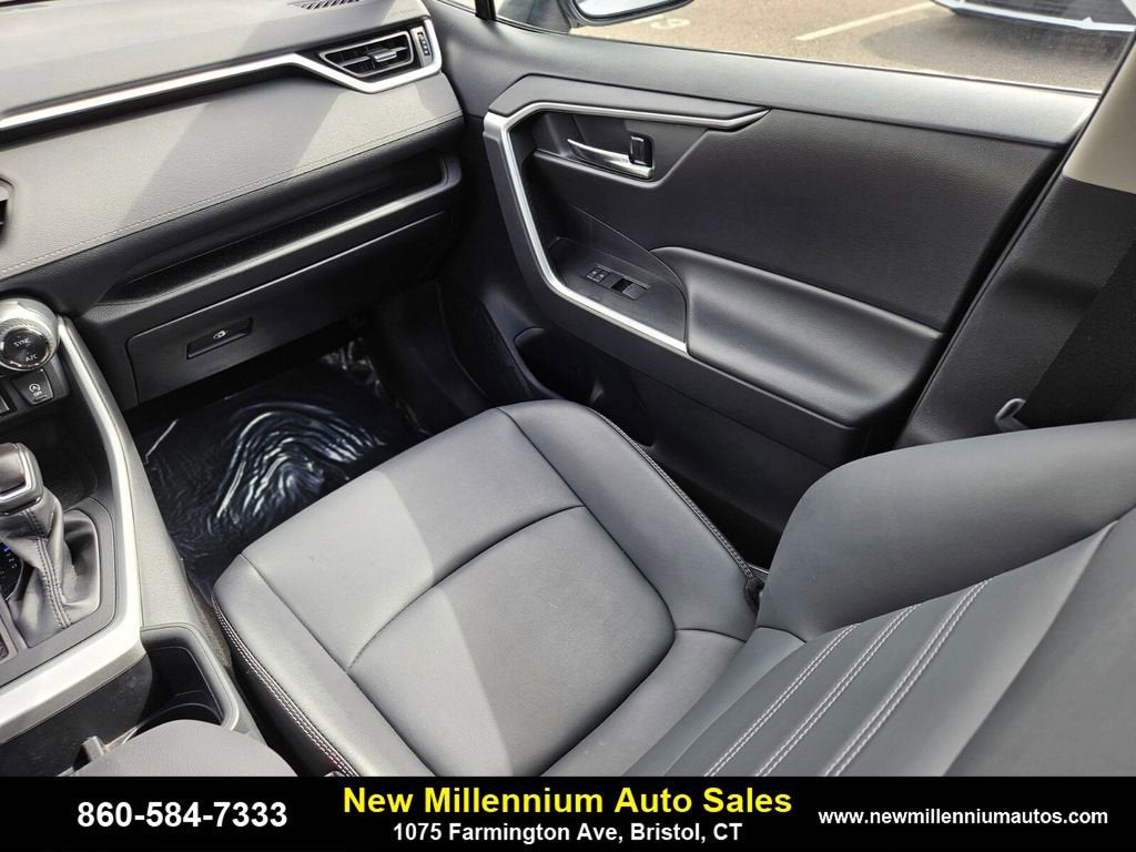 2024 Toyota RAV4 XLE Premium