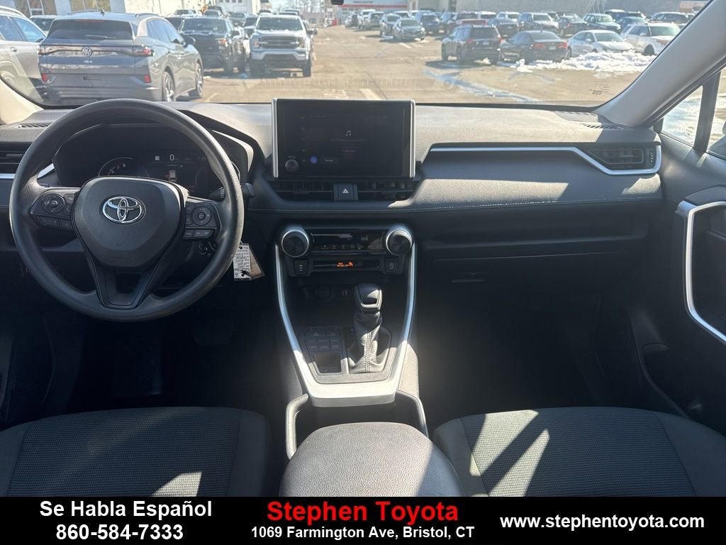 2024 Toyota RAV4 LE