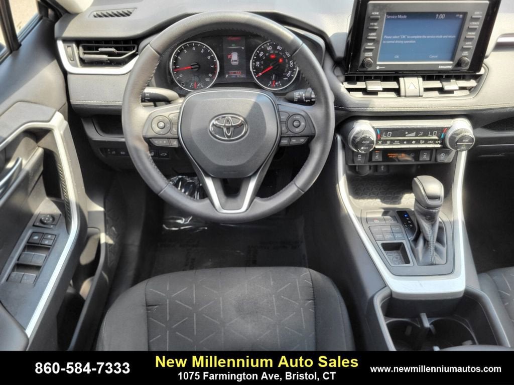 2022 Toyota RAV4 XLE