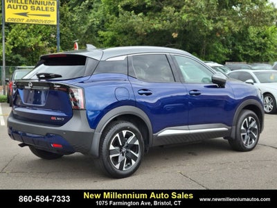 2025 Nissan Kicks SR