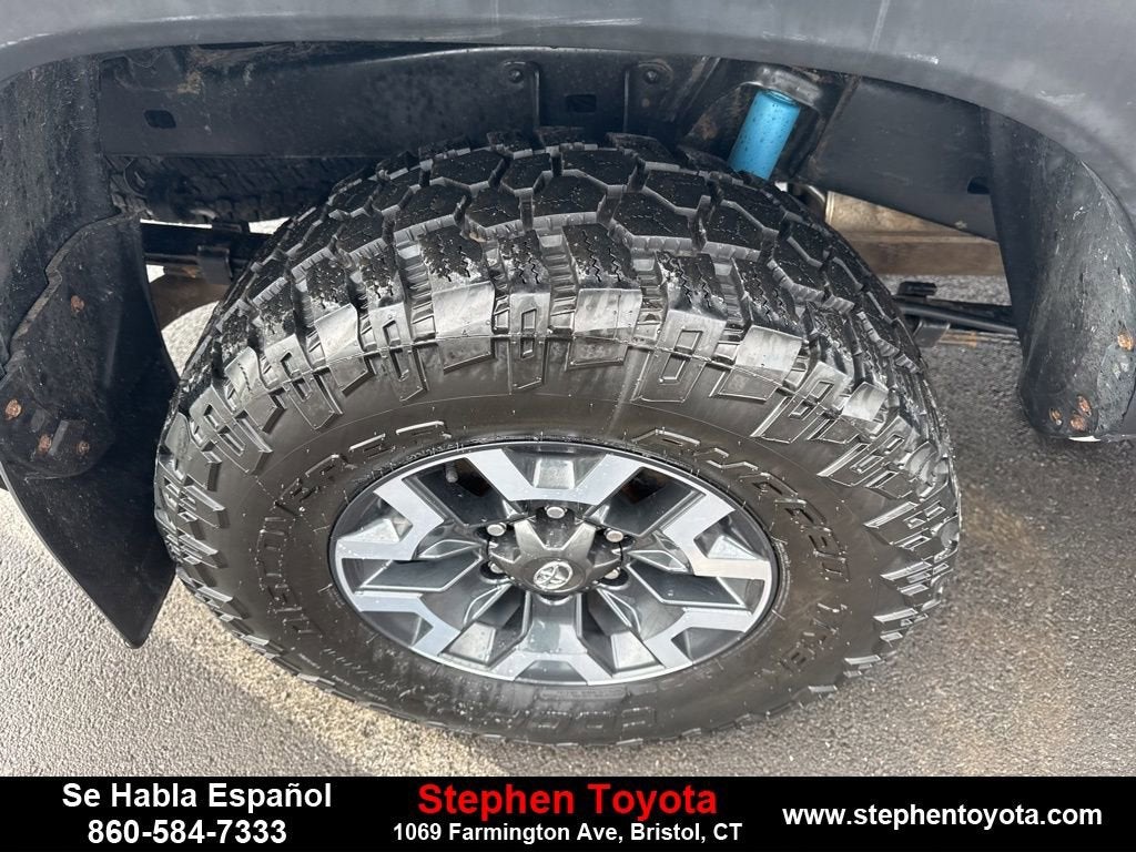 2022 Toyota Tacoma 4WD SR5