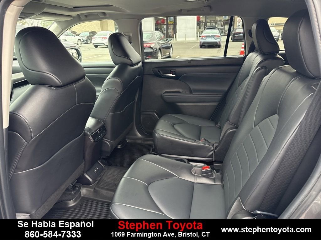 2022 Toyota Highlander XLE