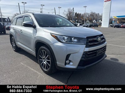 2017 Toyota Highlander SE