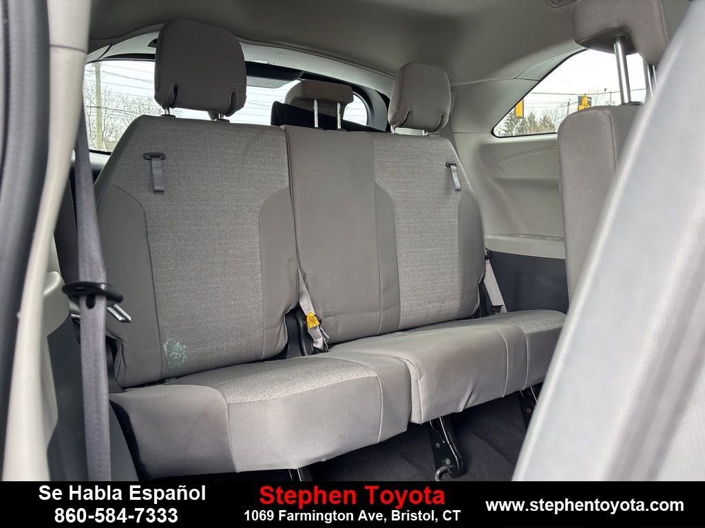 2024 Toyota Sienna LE
