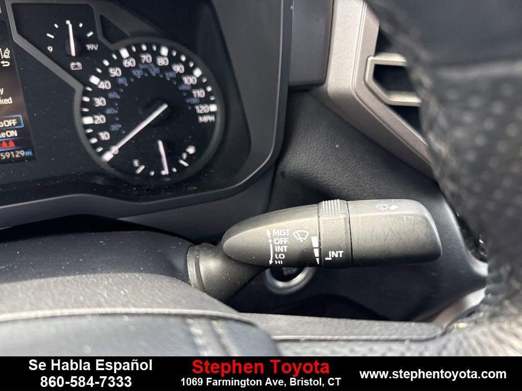 2022 Toyota Tundra 4WD SR5