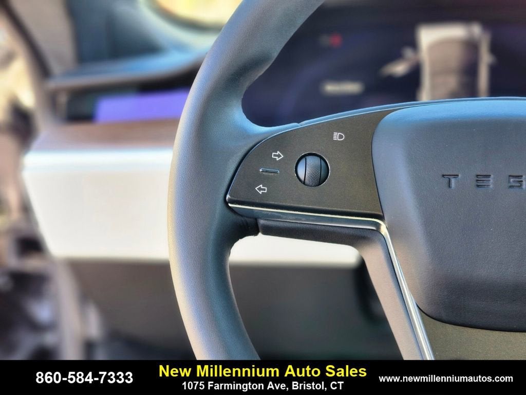 2022 Tesla Model S Base