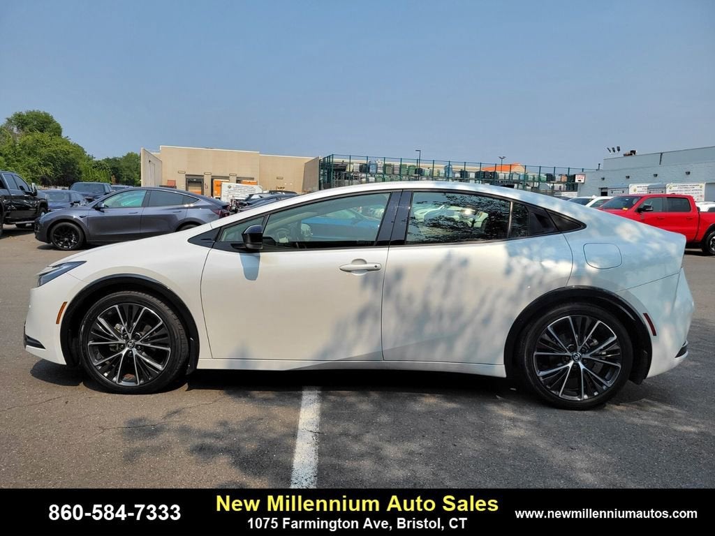 2024 Toyota Prius XLE