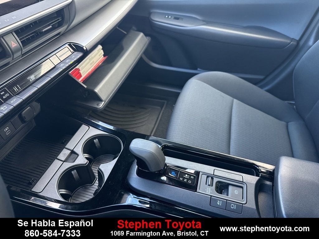 2025 Toyota Prius LE