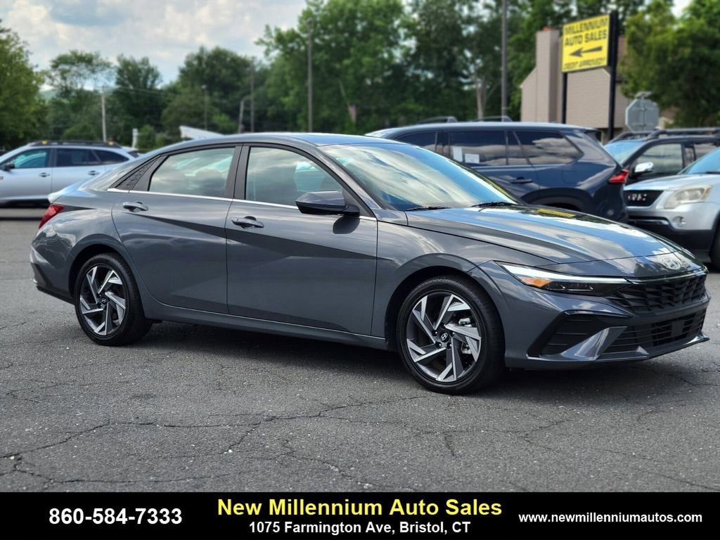 2025 Hyundai Elantra SEL Convenience