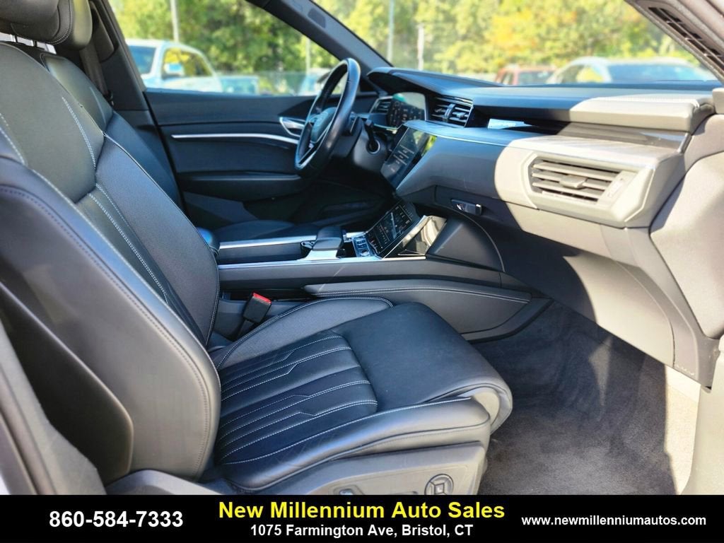 2024 Audi Q8 e-tron Sportback S line Prestige