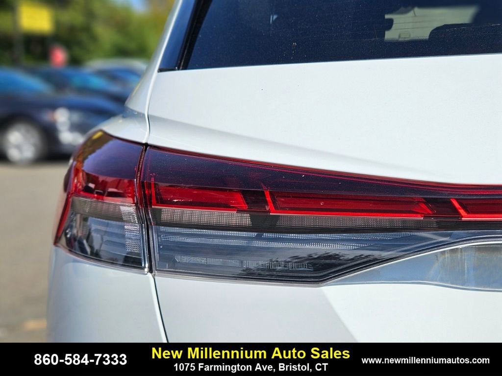 2025 Audi Q4 e-tron Premium